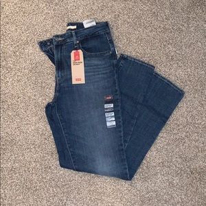 Levi skinny jeans